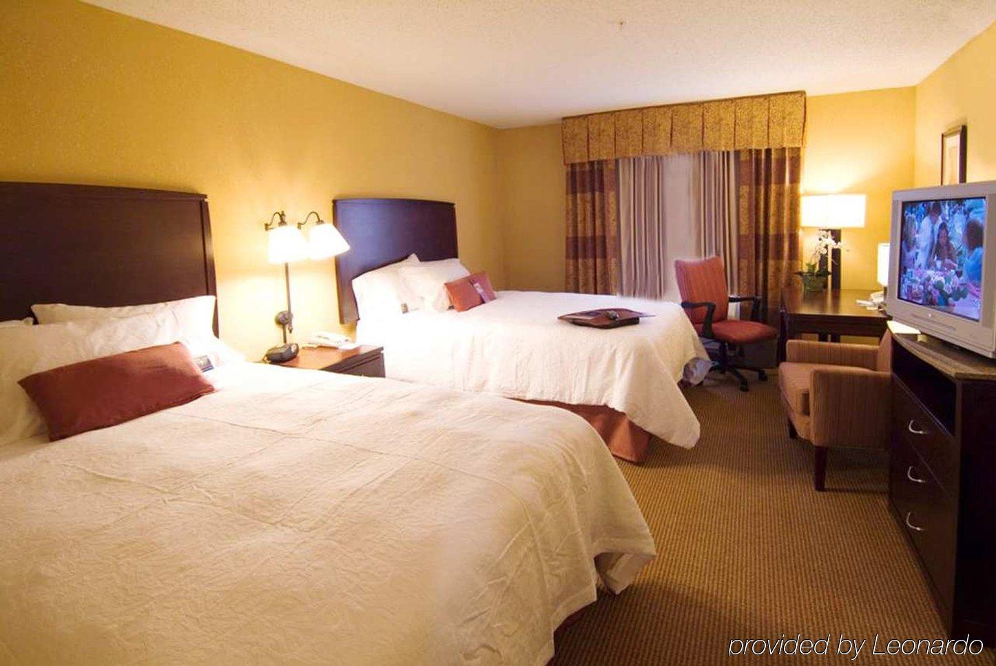 Hampton Inn And Suites San Antonio Airport Room photo